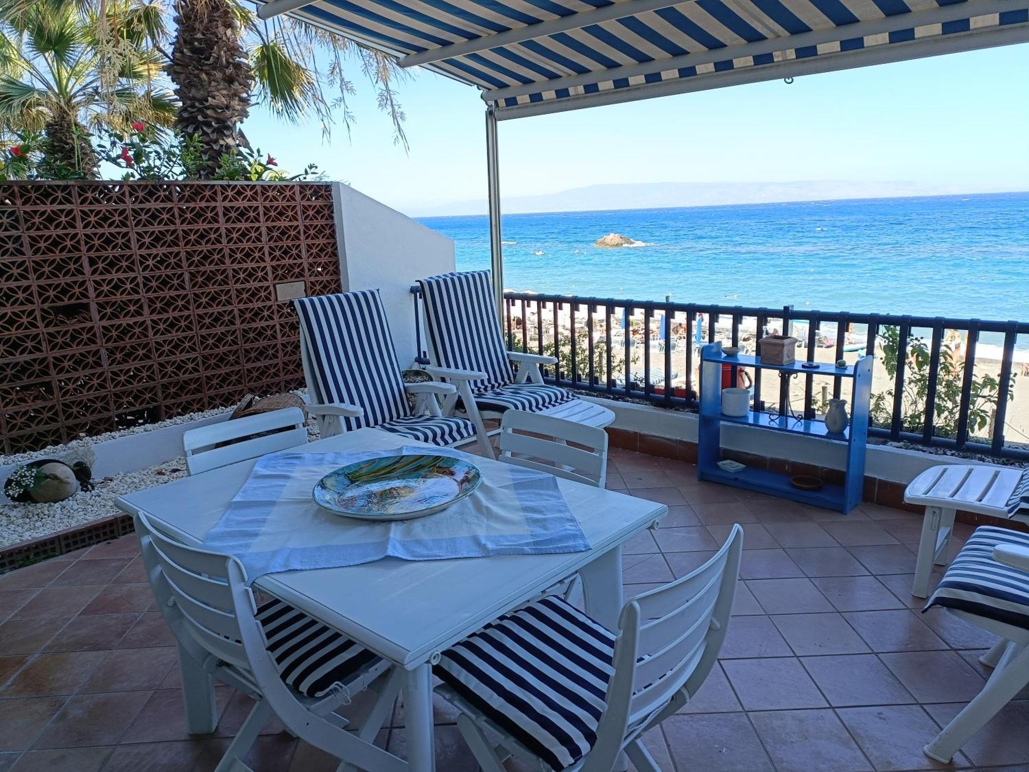 Casa Vacanze Margarita SantʼAlessio Siculo Dış mekan fotoğraf