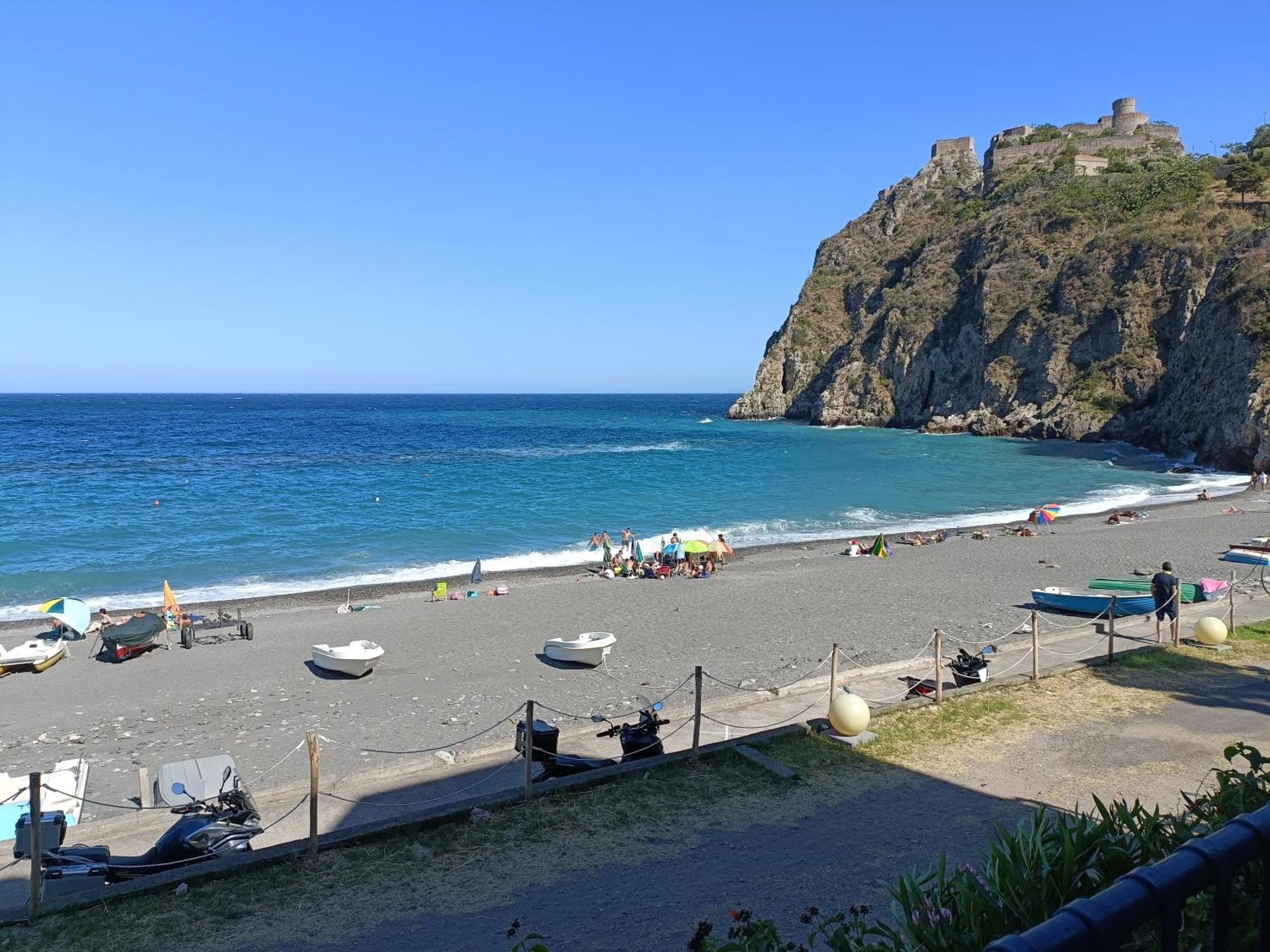 Casa Vacanze Margarita SantʼAlessio Siculo Dış mekan fotoğraf